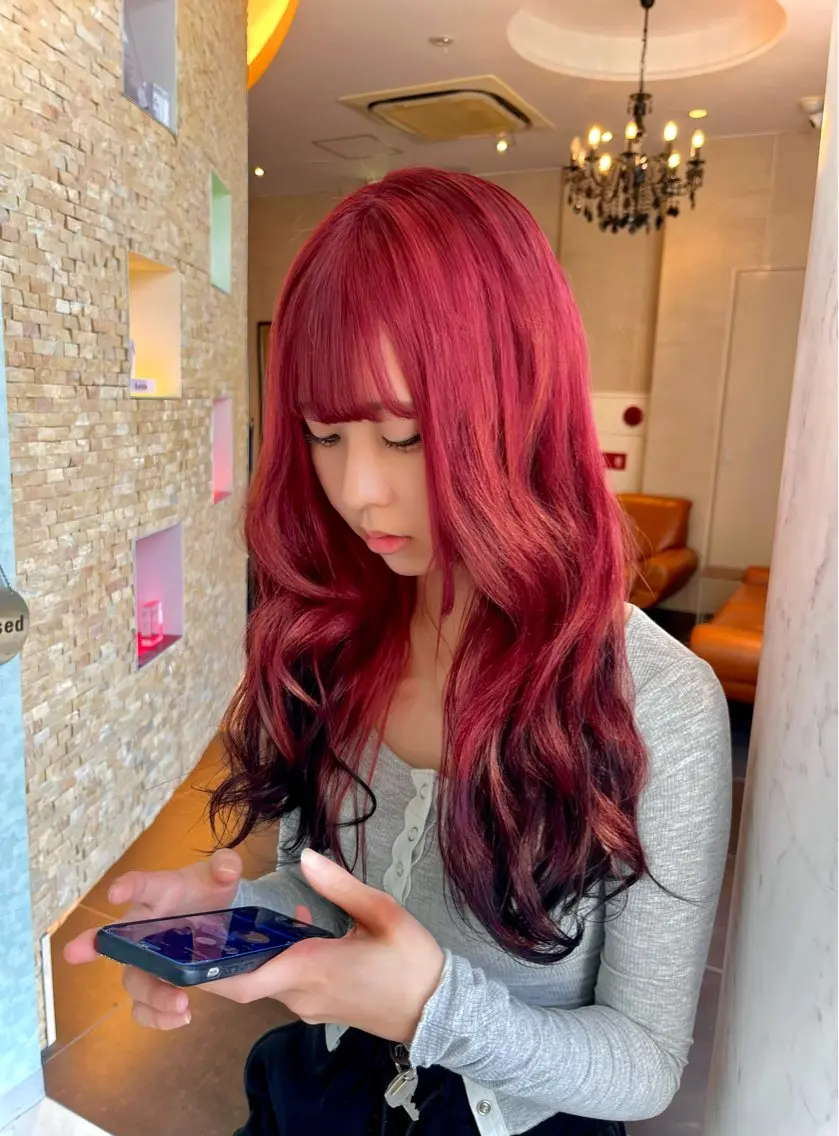 カラー アッシュ ベージュカラー 黒髪 ブリーチ ブルーカラー 透明感カラー✨🩵 韓国ヘアkanatoのヘアスタイル