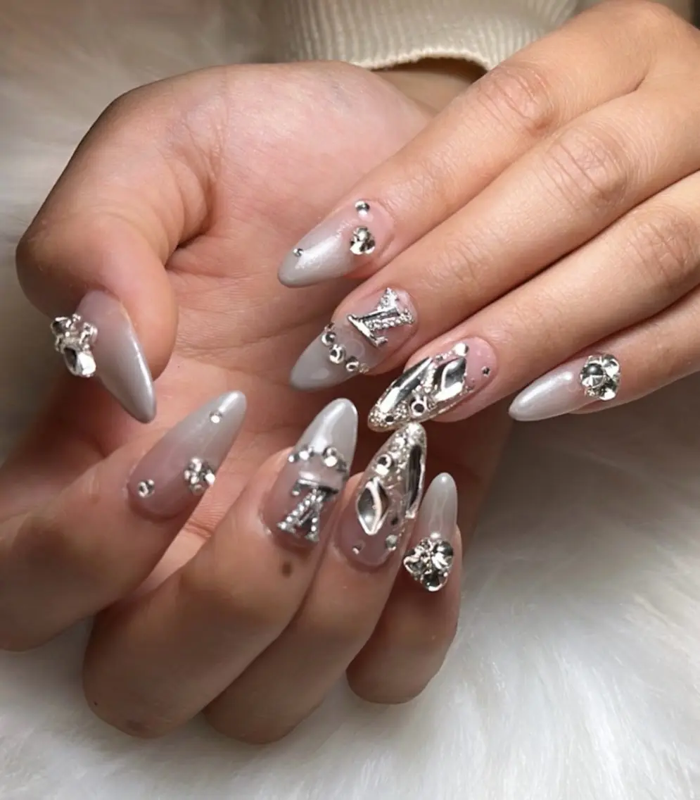セミロング ハンドネイル 🫧yua 🌸🫧のネイルデザイン
