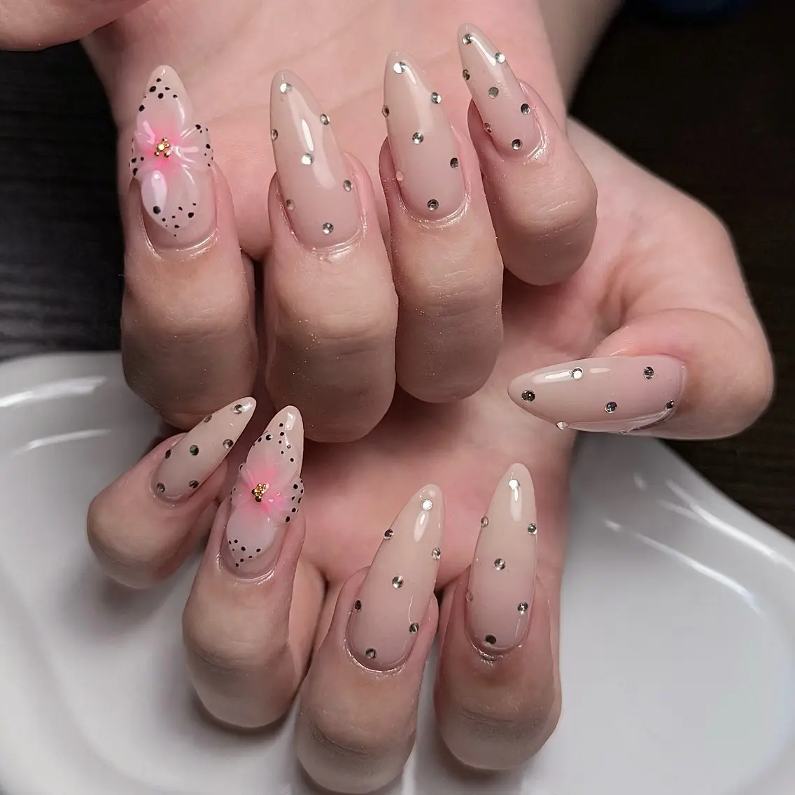 ネイル ハンドネイル 碇 千波のネイルデザイン