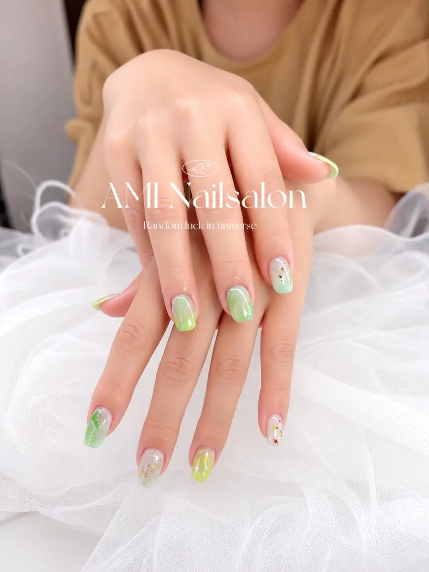 ミディアム ハンドネイル AMI Nailsalonのネイルデザイン