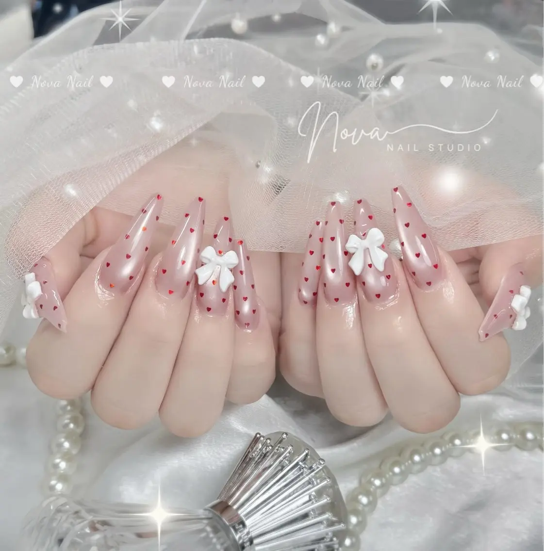 ネイル キラキラネイル 韓国ネイル 持ち込み スカルプネイル ワンホンネイル ハンドネイル Nova Nail Salonのネイルデザイン