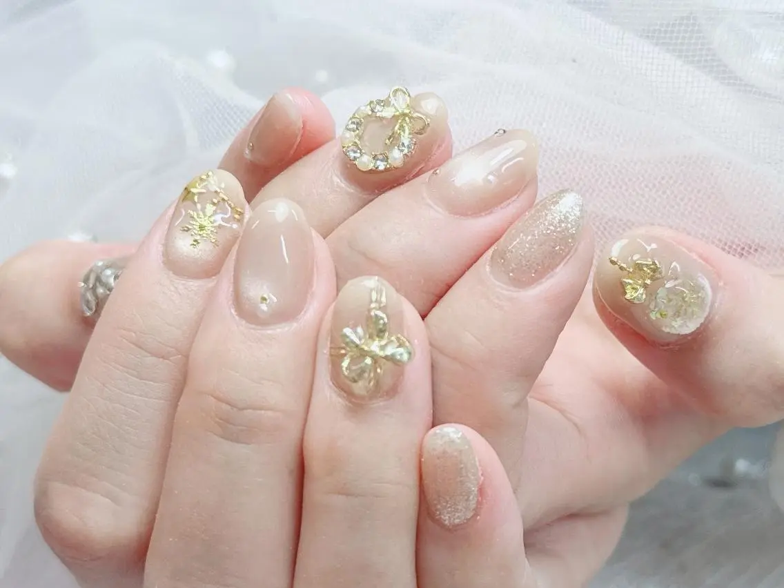 ネイル オーロラネイル チークネイル 長さ出し フットネイル フレンチネイル ハンドネイル ハンドケア yumi nailのネイルデザイン