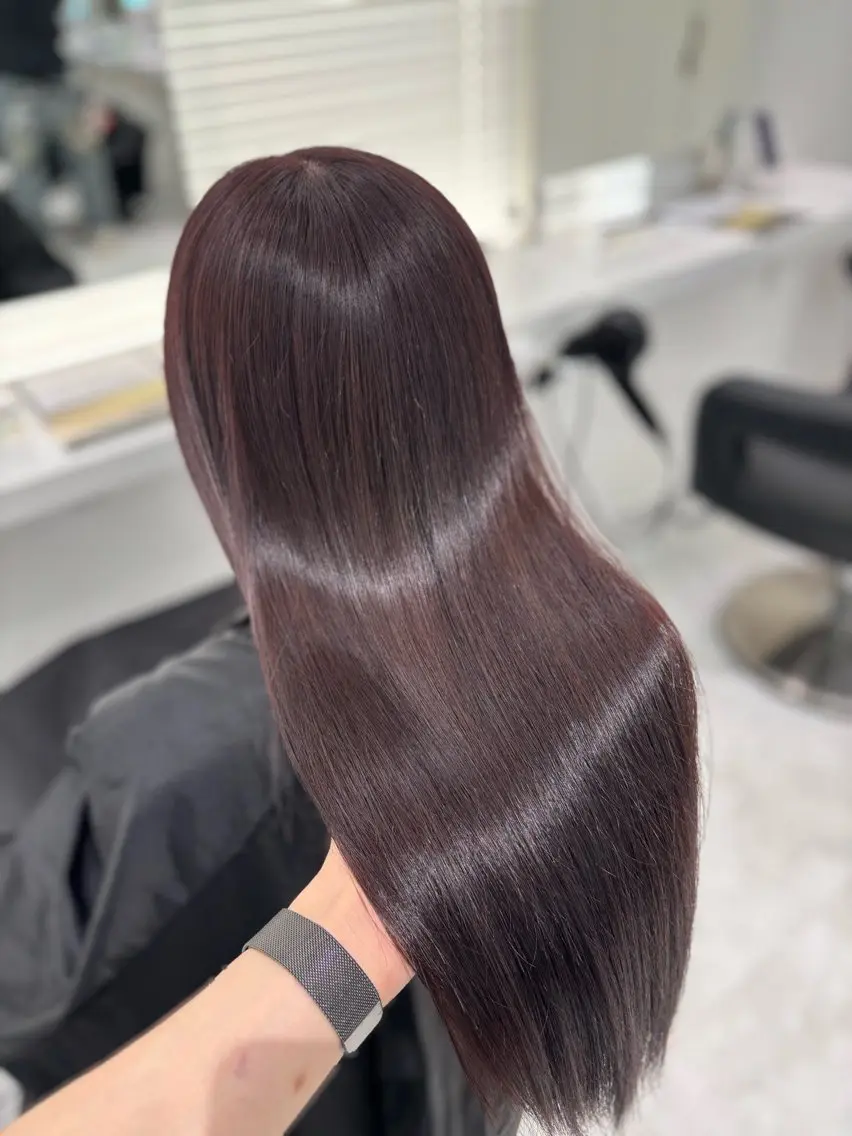 ロング カラー ヘアカラー トリートメント ヘッドスパ ヘアセット 流行りの透明感カラー ×縮毛矯正🤍ユウのヘアスタイル