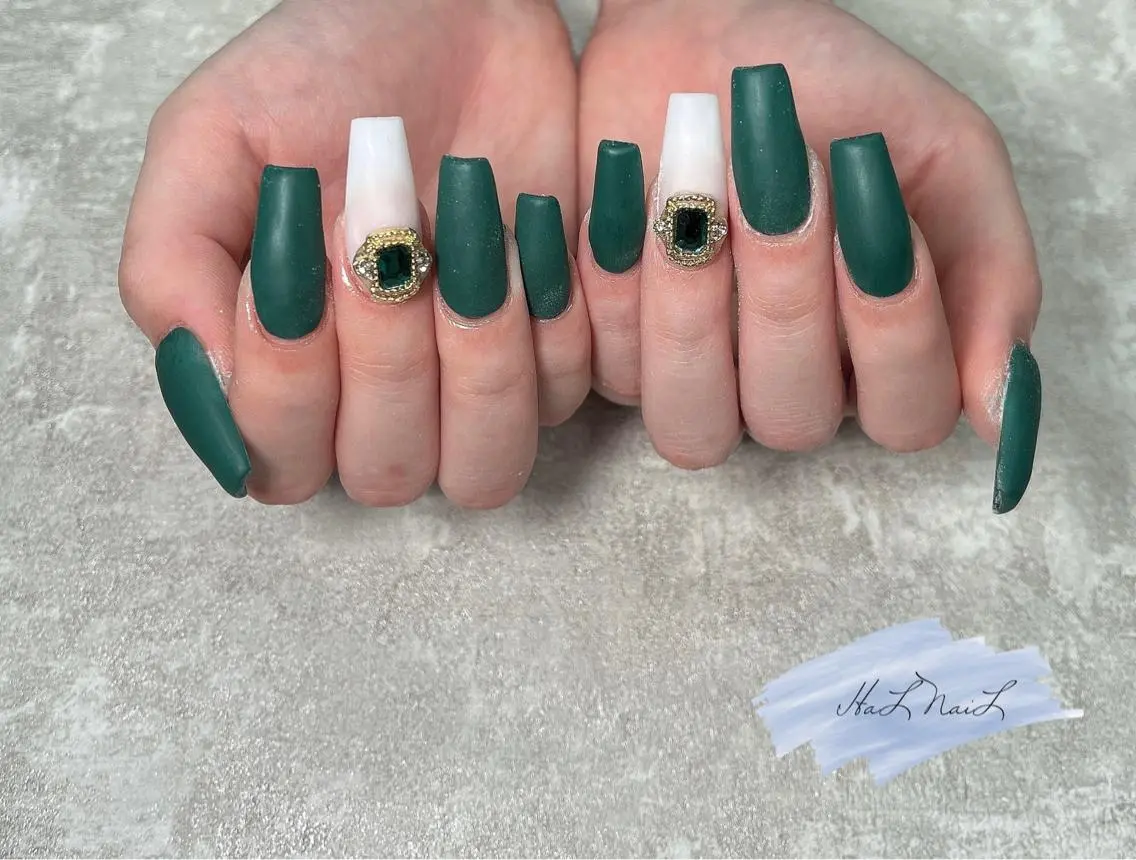 ネイル ハンドネイル HaL NaiLのネイルデザイン
