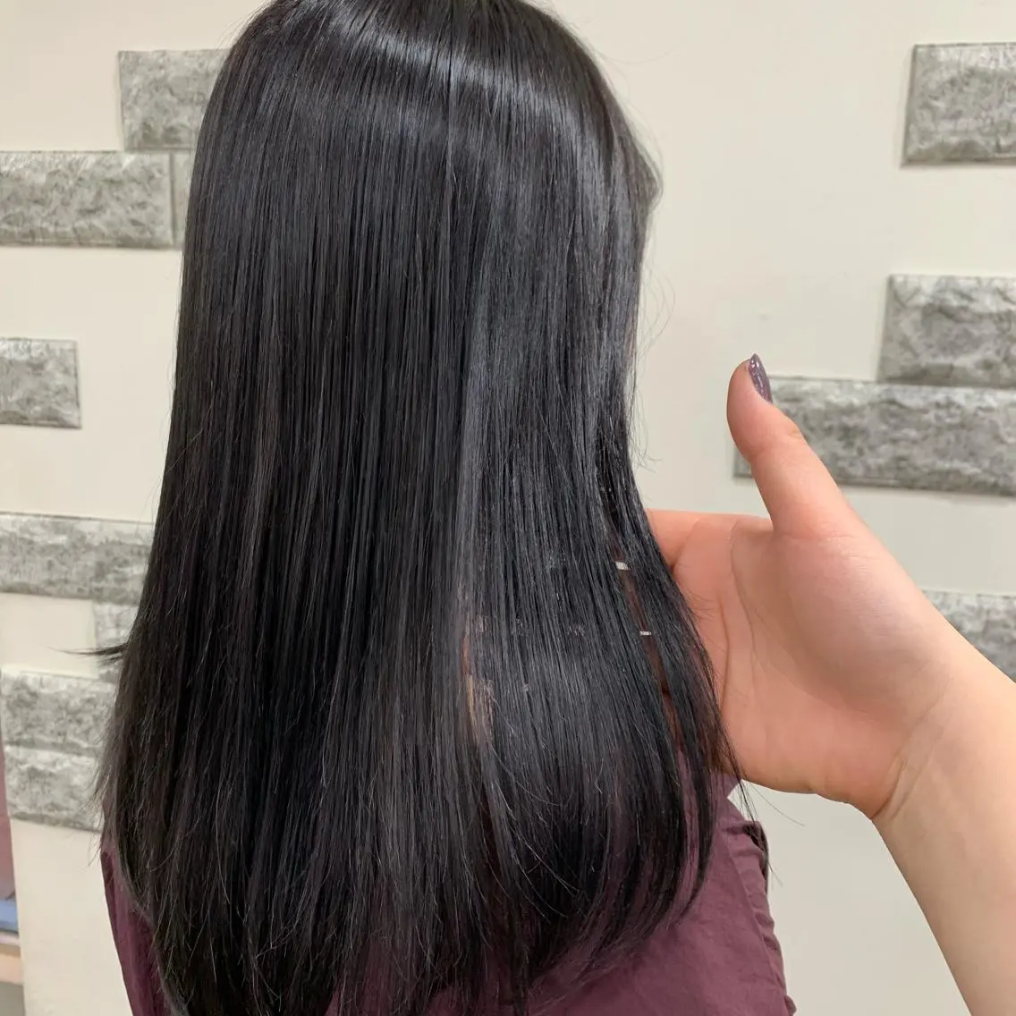 セミロング カラー 薄田 珠美のヘアスタイル