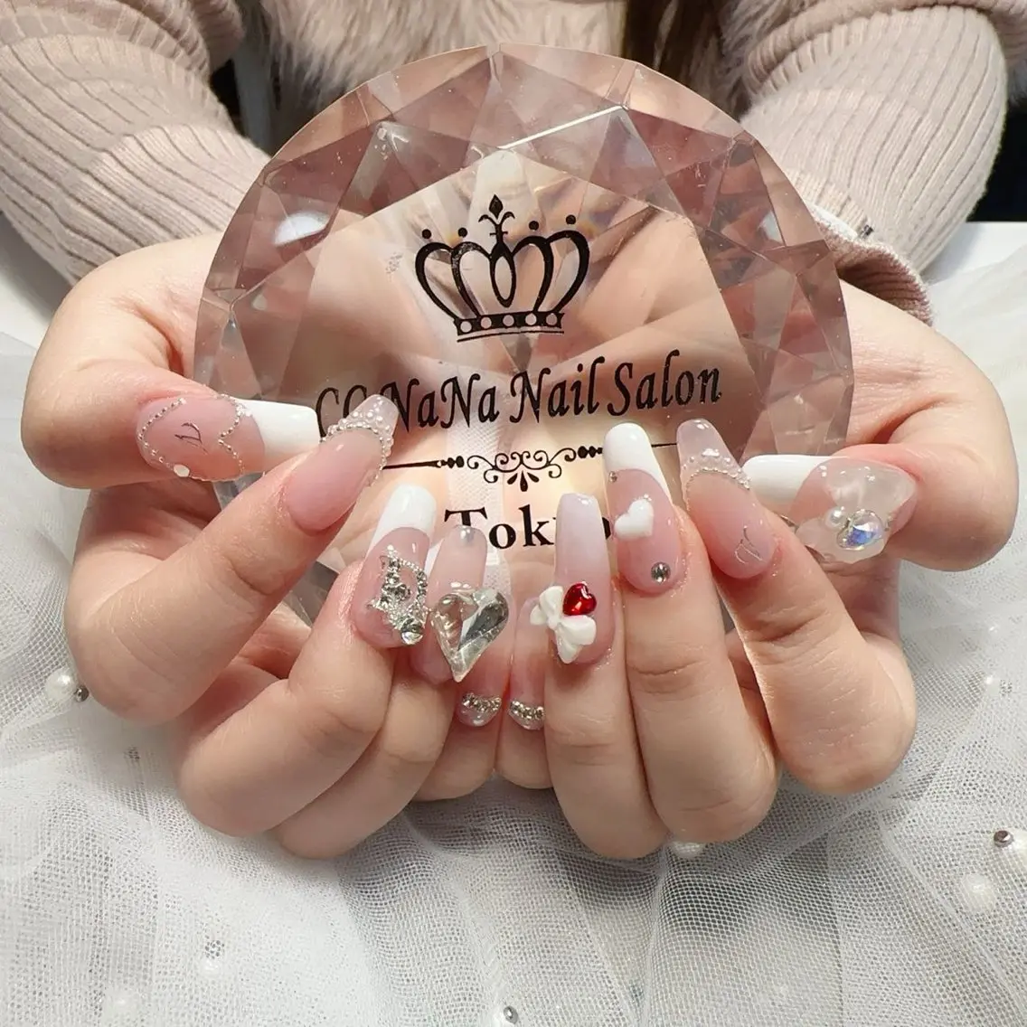 ネイル ゴージャス ハンドネイル 💎CC・NaNa 韓国風ネイル🌙Cのネイルデザイン