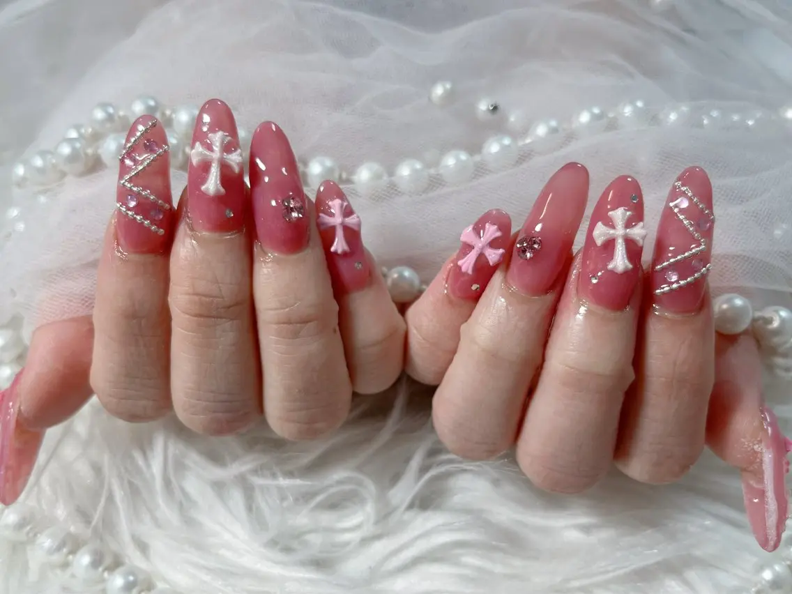 ロング ハンドネイル Hanaai Rikaのネイルデザイン