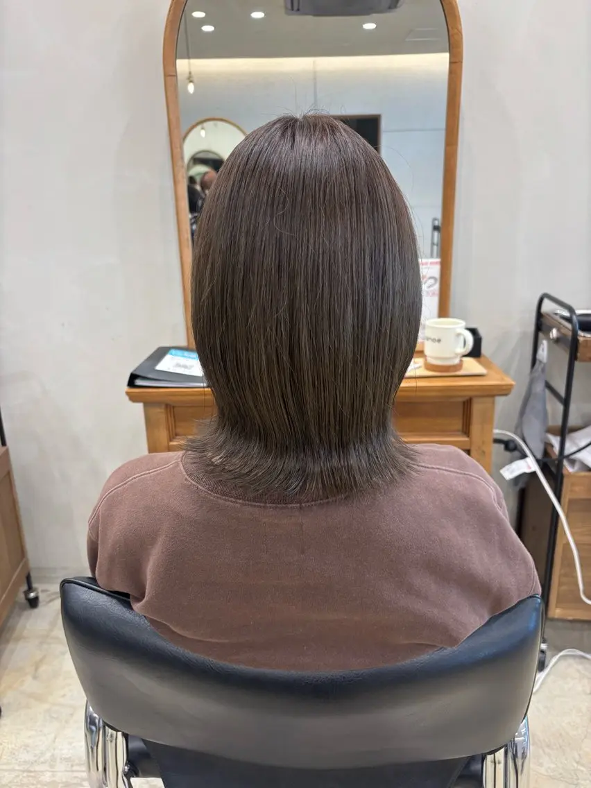 カラー 透明感カラー グレージュ オリーブグレージュ オリーブグレー 多田 愛梨のヘアスタイル