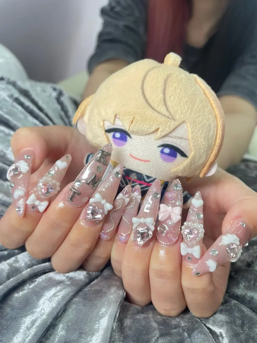ネイル ハンドネイル Mumu眉毛,ネイル モデル募集中🪄のネイルデザイン