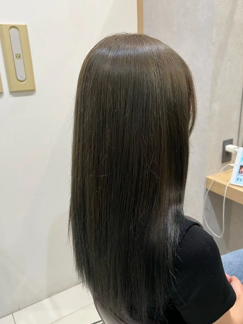 ロング カラー ブリーチ 縮毛矯正 ヘアカラー トリートメント 大澤 勝悟のヘアスタイル