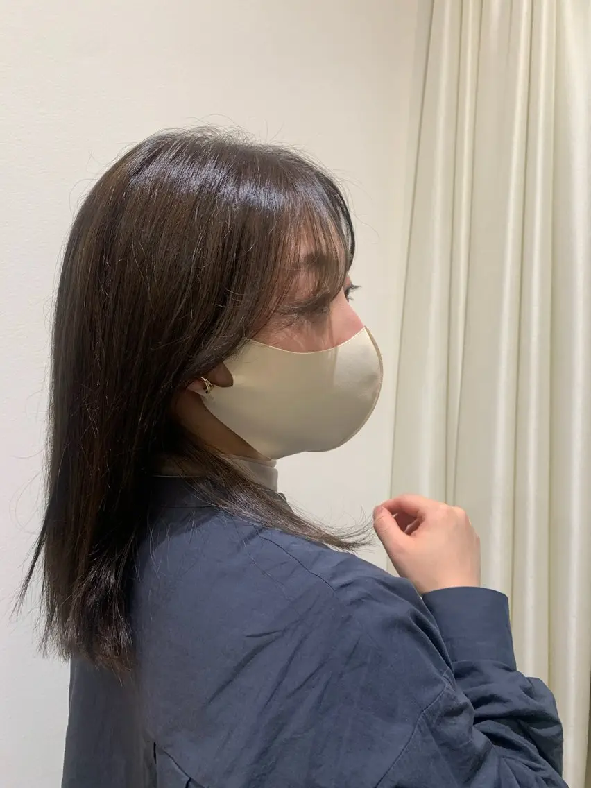 ミディアム 吉田 詩穂のヘアスタイル