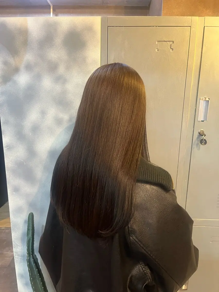 ロング カラー akira iconのヘアスタイル