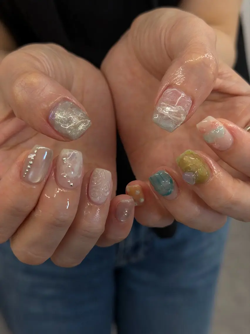 ネイル オーロラネイル ジェルネイル キラキラネイル マグネットネイル ニュアンスネイル ハンドネイル ハンドケア Bana_ Nailのネイルデザイン