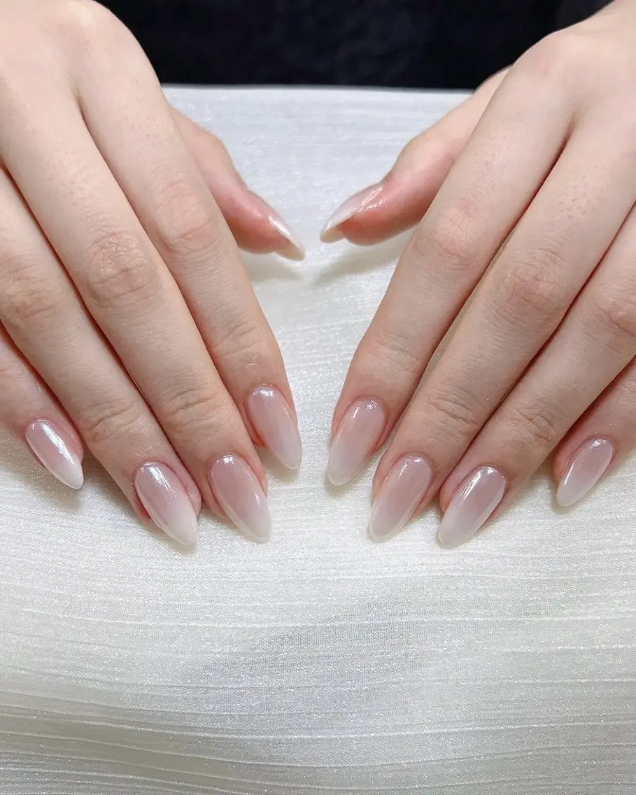ネイル チークネイル フレンチネイル ハート キラキラネイル 韓国ネイル ハンドネイル ハンドケア Speraネイル 大宮店🎀のネイルデザイン