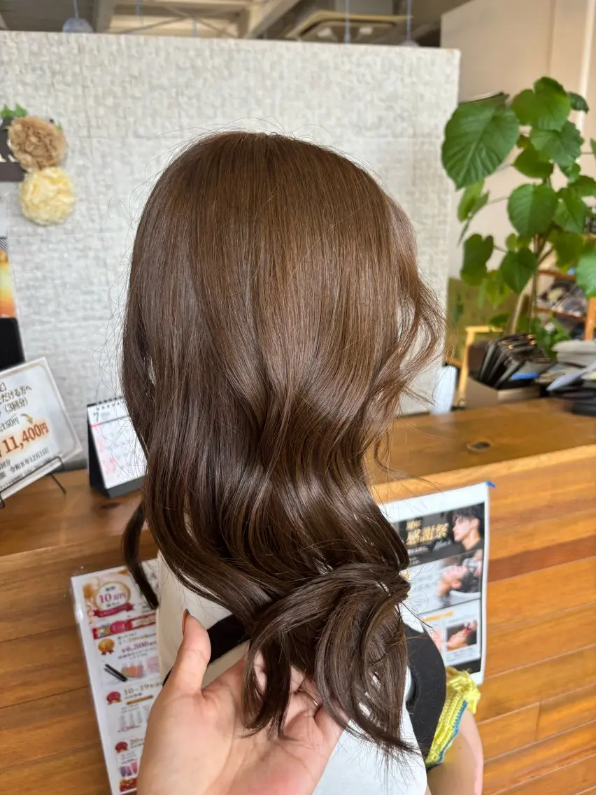 ミディアム カット ヘアカラー トリートメント BRAS岸和田 /質感再生/赤み消しのヘアスタイル