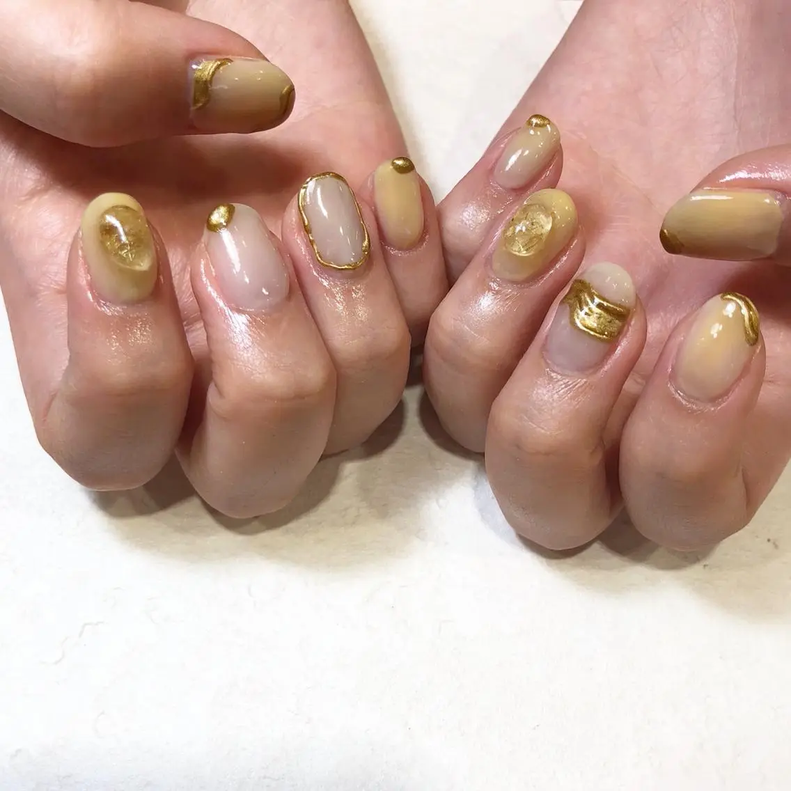 ネイル ニュアンスネイル clocln / Suzukaのネイルデザイン