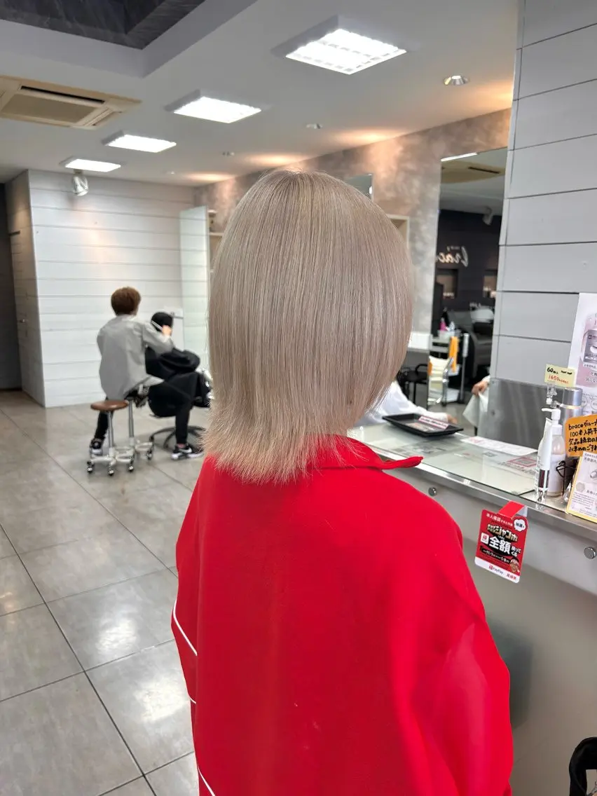 ミディアム カラー ヘアアレンジ インナー×縮毛矯正 ピンクカラー澤井里菜のヘアスタイル