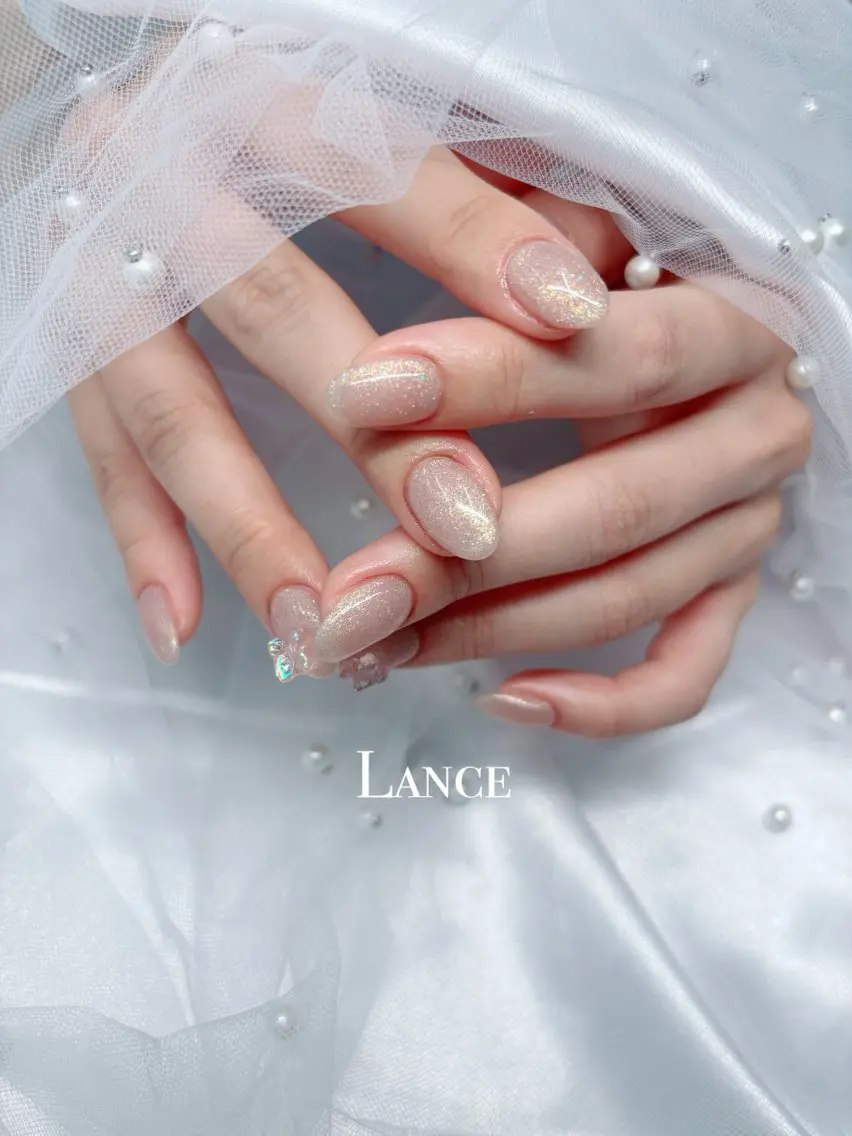 ネイル オーロラネイル フットネイル 氷ネイル・うるうるネイル キラキラネイル 韓国ネイル ハンドネイル Lance nailのネイルデザイン