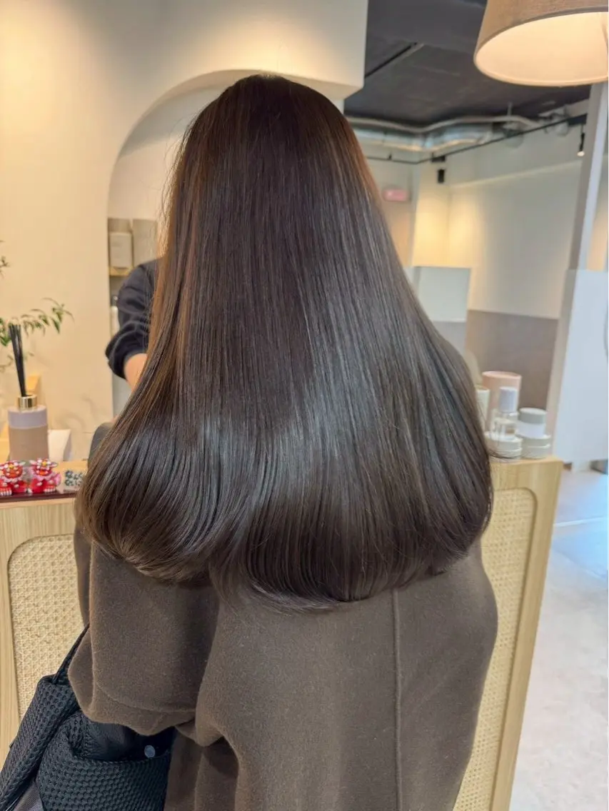ロング カラー ブラウンカラー マロンブラウン 透明感カラー🫧 KURUMIのヘアスタイル