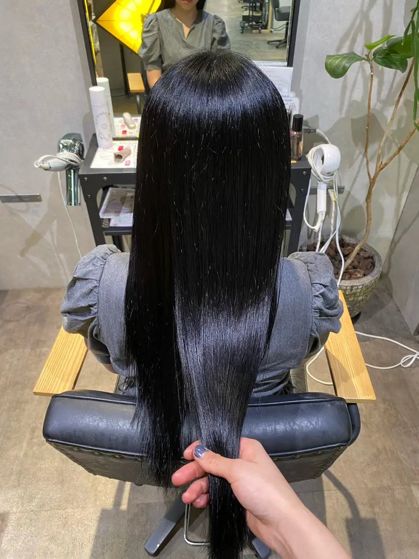 ロング カラー ヘアカラー 透明感カラー🫧🎀 まりなのヘアスタイル