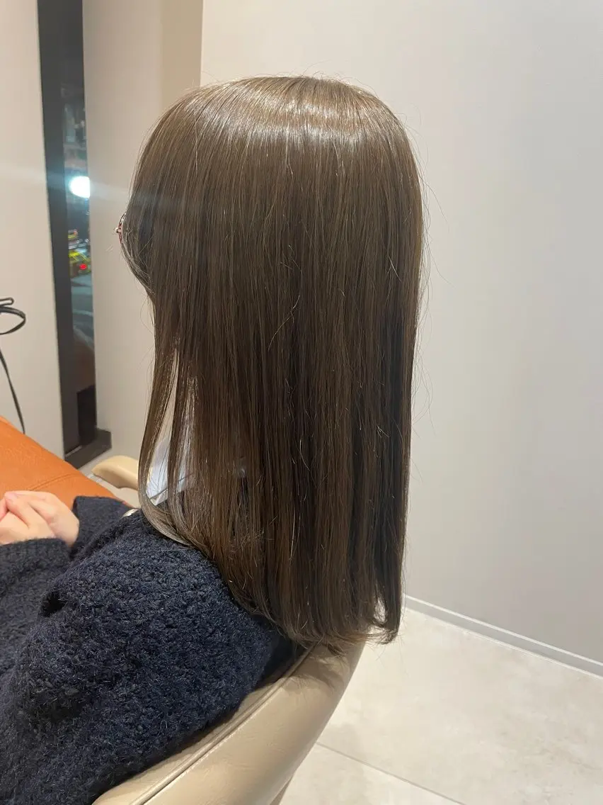 カラー 白戸 優樹のヘアスタイル