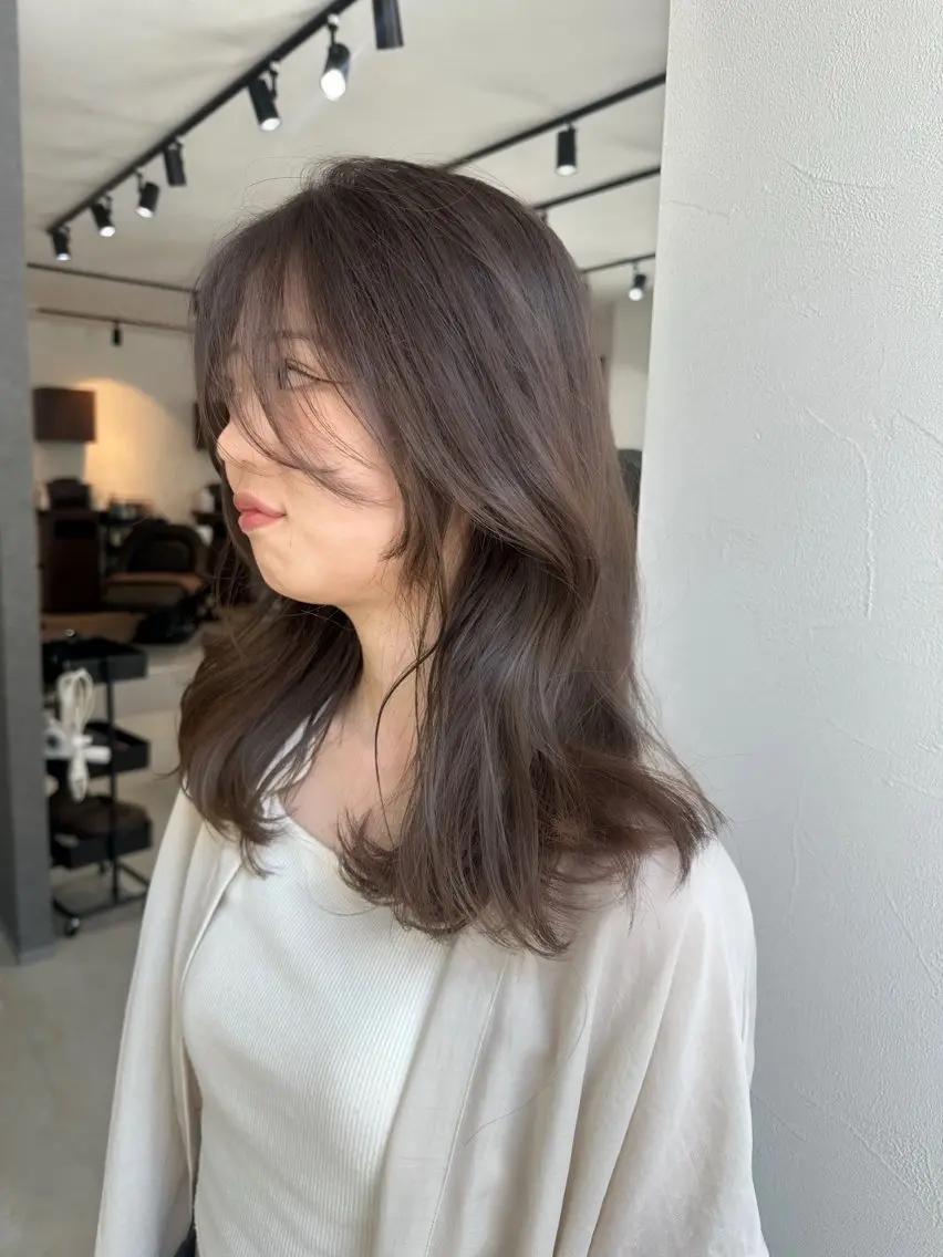 ミディアム カラー & Graph. 立川🥣🌿のヘアスタイル