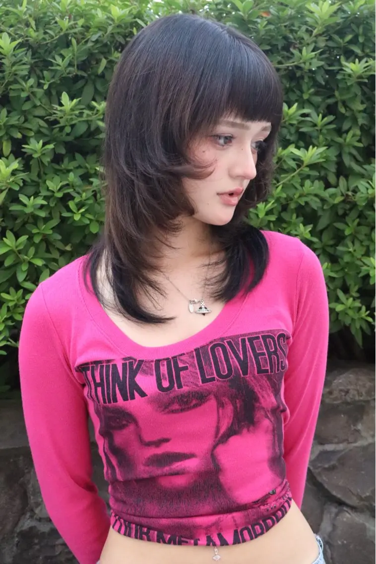 ミディアム 顔周りカット レイヤーカット シャギー カット ヘアカラー レイヤー/ブリーチ iwamiya岩見谷のヘアスタイル