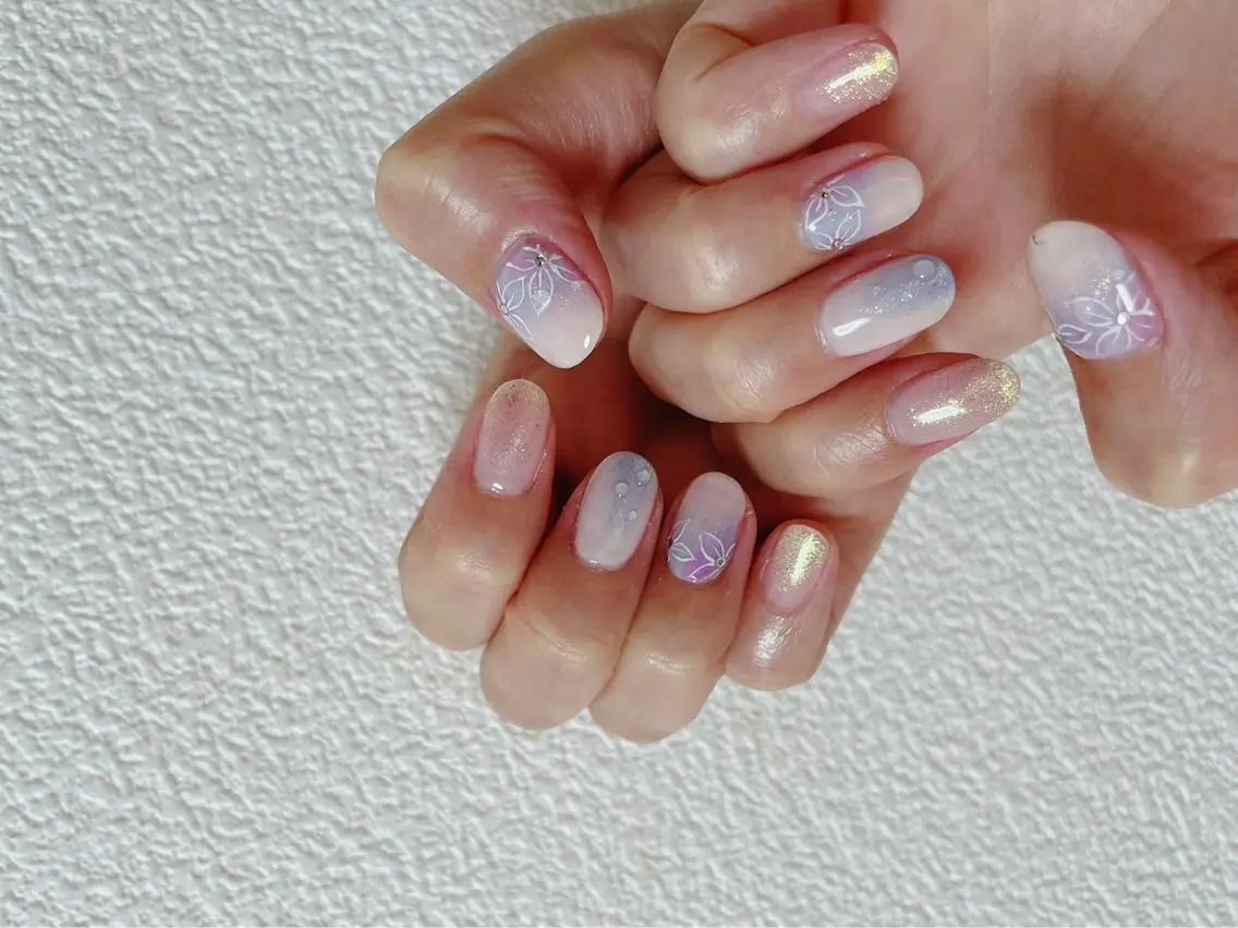 ネイル オーロラネイル フラワーネイル フットネイル フレンチネイル ジェルネイル mogunail &blowのネイルデザイン