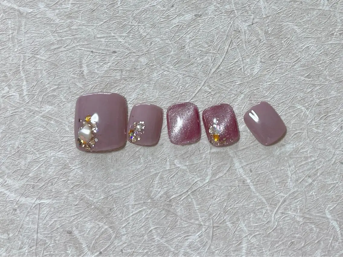 ネイル フットネイル mogunail &blowのネイルデザイン