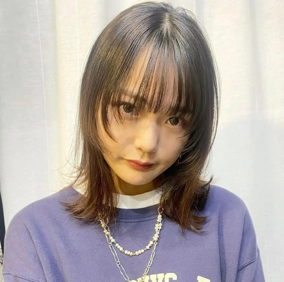 セミロング カラー ヘアアレンジ ミストバング ベージュカラー ブリーチ ブロンド ケアブリーチ カット ヘアカラー トリートメント 福岡似合わせレイヤー /ウルフ/ハイトーンのヘアスタイル