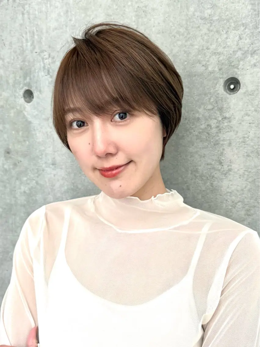 ショート ボブ 顔周りカット 髪質改善 韓国風ヘア レイヤーカット 大人美人ショート 杉浦主馬のヘアスタイル
