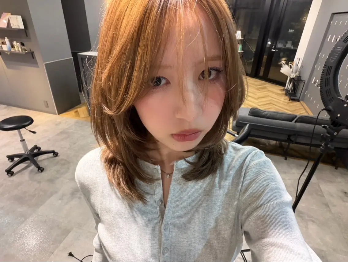 ミディアム 真下 瑞歩のヘアスタイル
