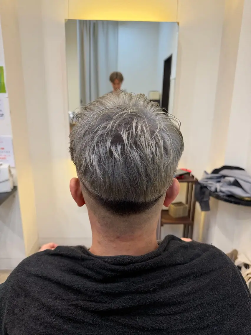 ショート 呉屋 俊介のヘアスタイル