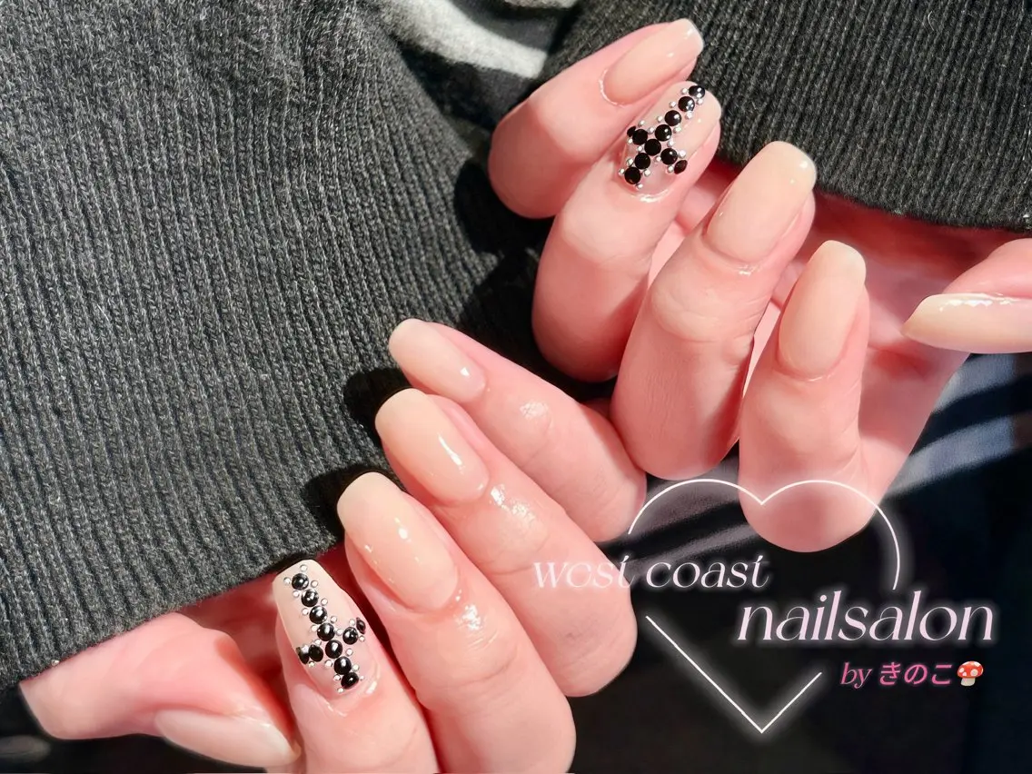 ネイル チークネイル ジェルネイル ガーリー マグネットネイル ニュアンスネイル Kinoko/ チップスカルプ専門店のネイルデザイン