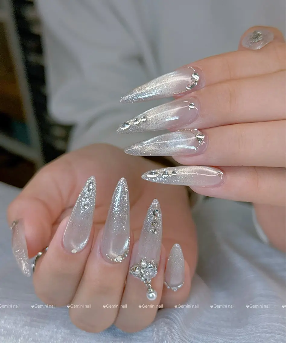 ネイル グラデーション ラメ(グリッター) ラメグラデーション マグネットネイル ネイルチップ Gemini nail.Yukiのネイルデザイン