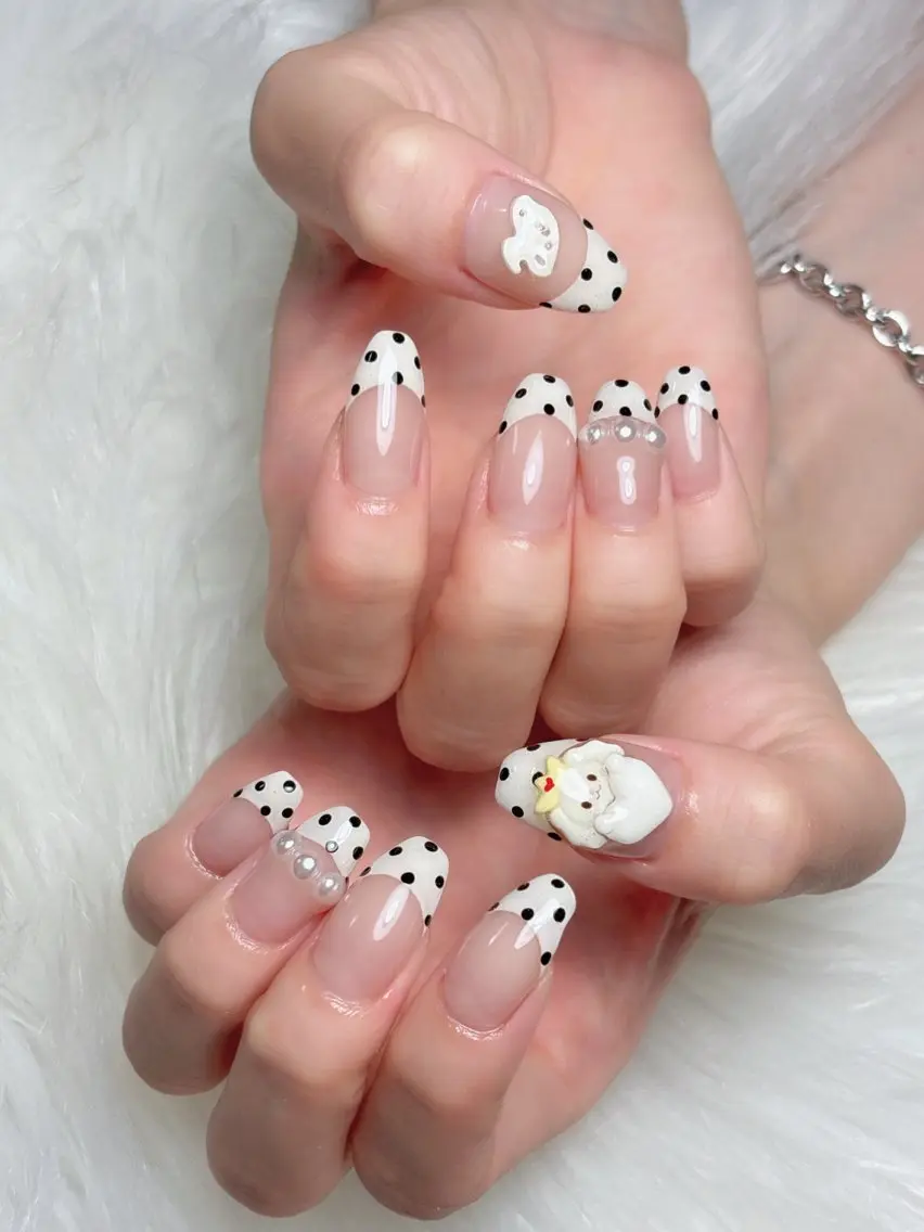 ネイル 💅ネイルハウス🏡 🎀TOMO🎀のネイルデザイン