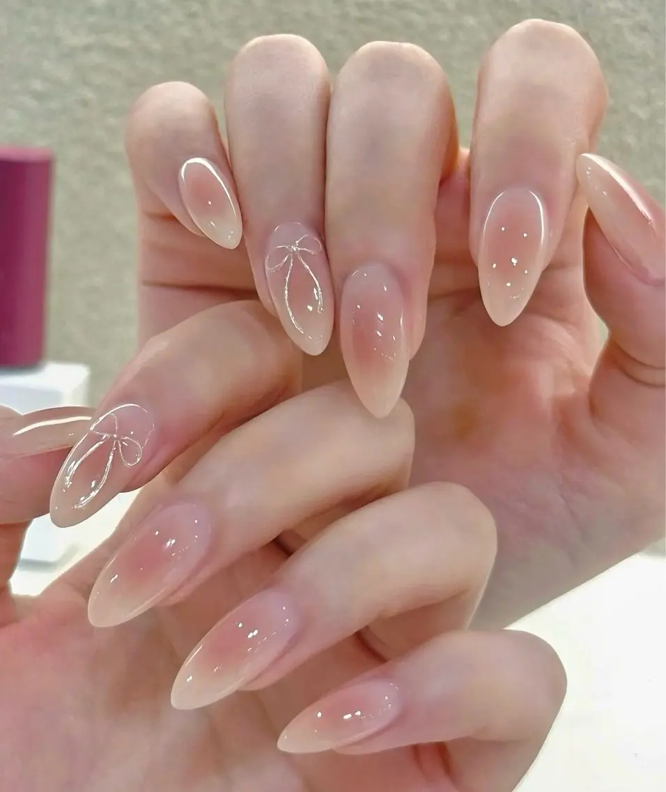 ネイル オーロラネイル べっ甲ネイル チークネイル 成人式 長さ出し ハンドネイル ハンドケア For you. Nail Salonのネイルデザイン