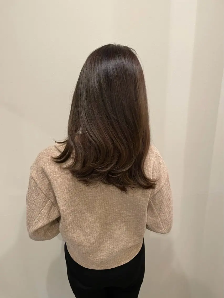 ミディアム カラー ヘアカラー トリートメント 🩵ナチュラルカラー 🩵モモのヘアスタイル
