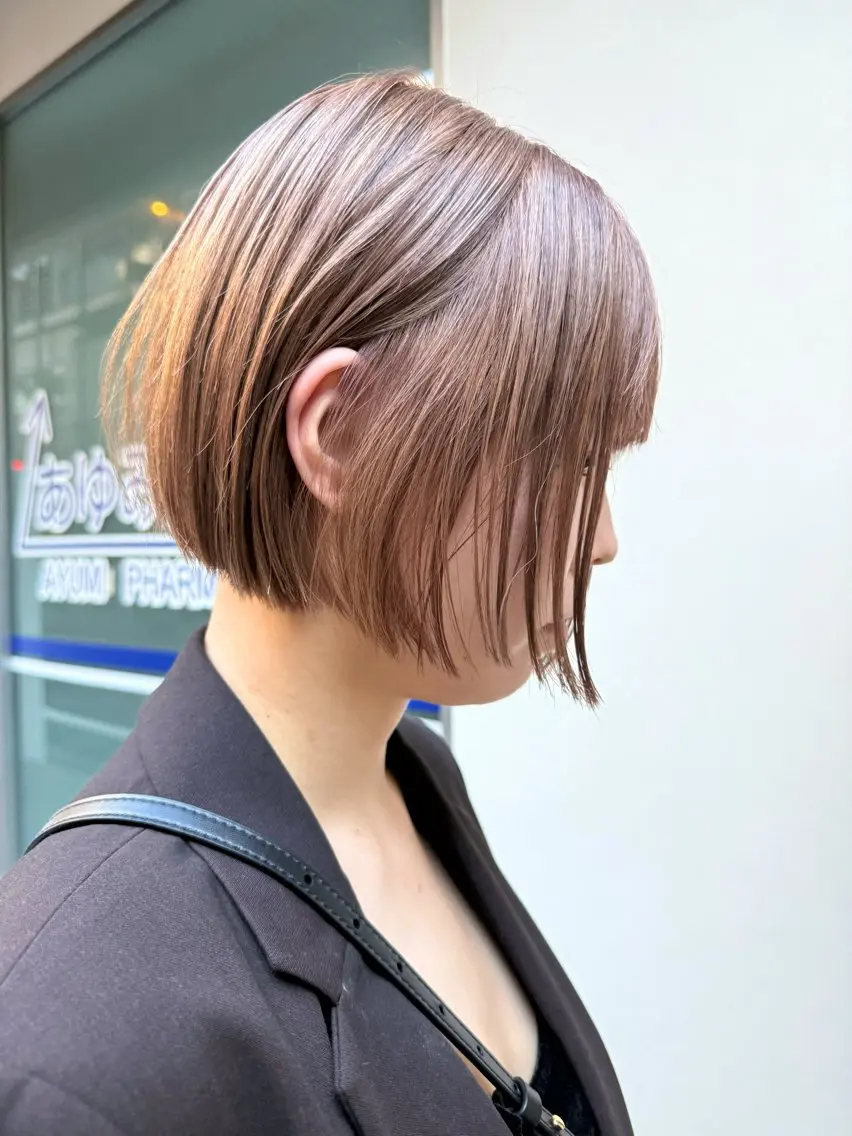 ミディアム カット ヘアカラー モードレイヤー/ボブ Rikuのヘアスタイル