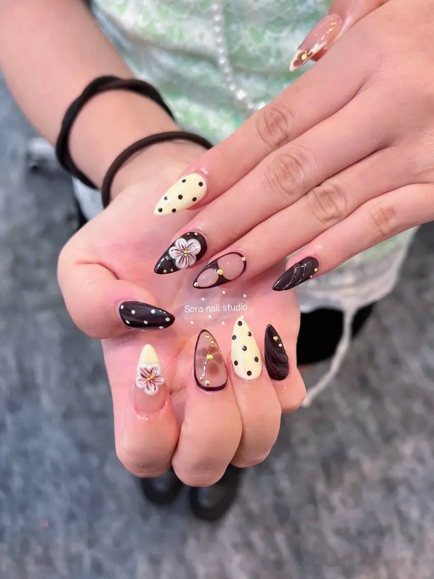 ネイル ガーリー ハート 韓国ネイル ニュアンスネイル リボン Sora nail 長さ出し専門店のネイルデザイン