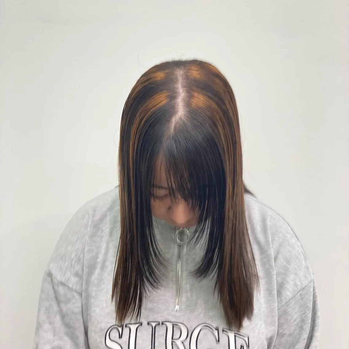 ミディアム カラー JUURI- Shionのヘアスタイル