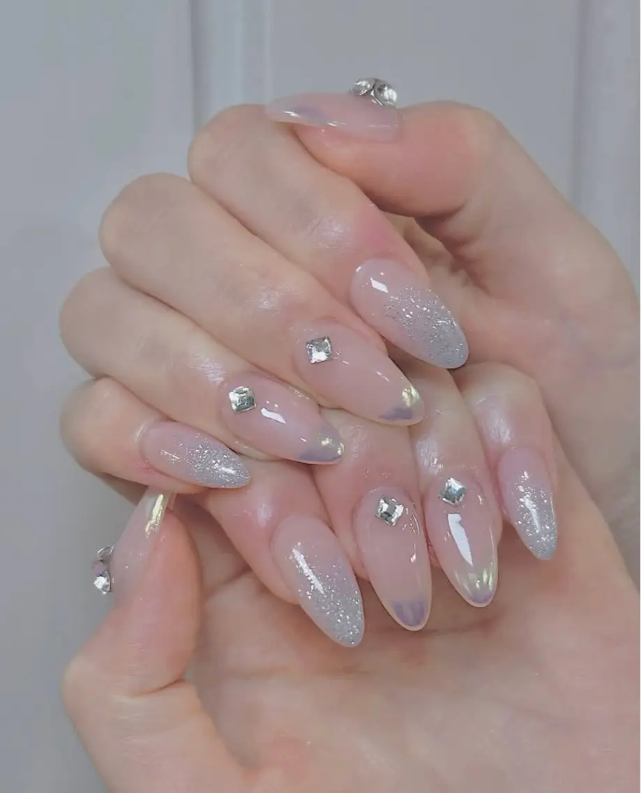 ネイル 持ち込み シンプルネイル ハンドネイル JISOO ANA.CHUOのネイルデザイン
