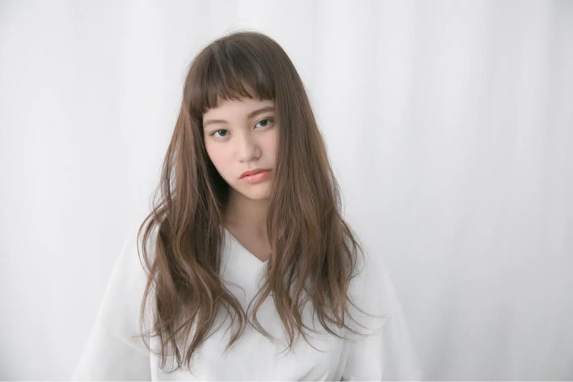 ミディアム ハイライト 髪質改善 小顔カット Endearing 銀座/レイヤーカットのヘアスタイル