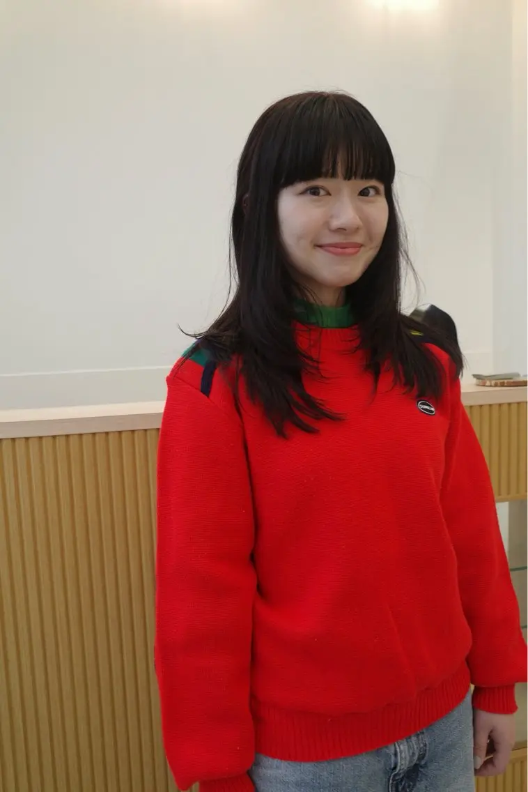 ミディアム カラー 網谷 萌夏のヘアスタイル