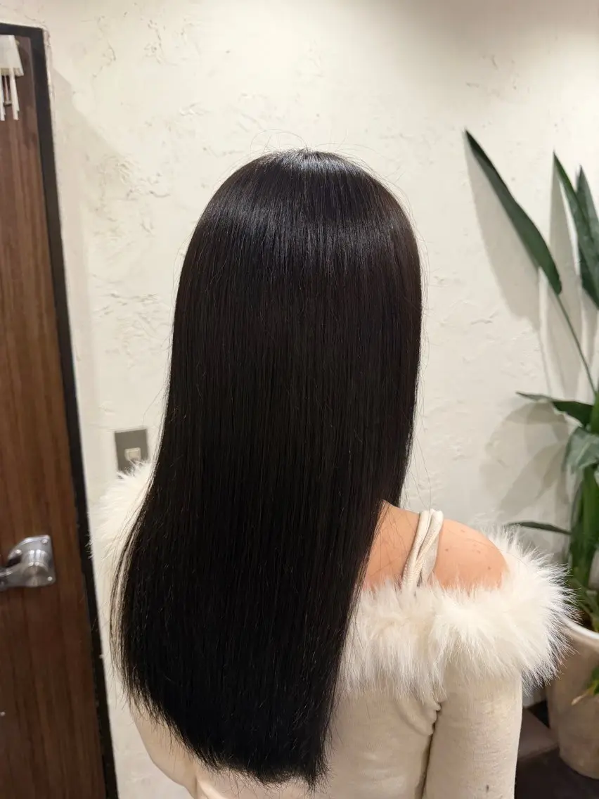 ロング トリートメント ヘアカラー 張替 凜のヘアスタイル