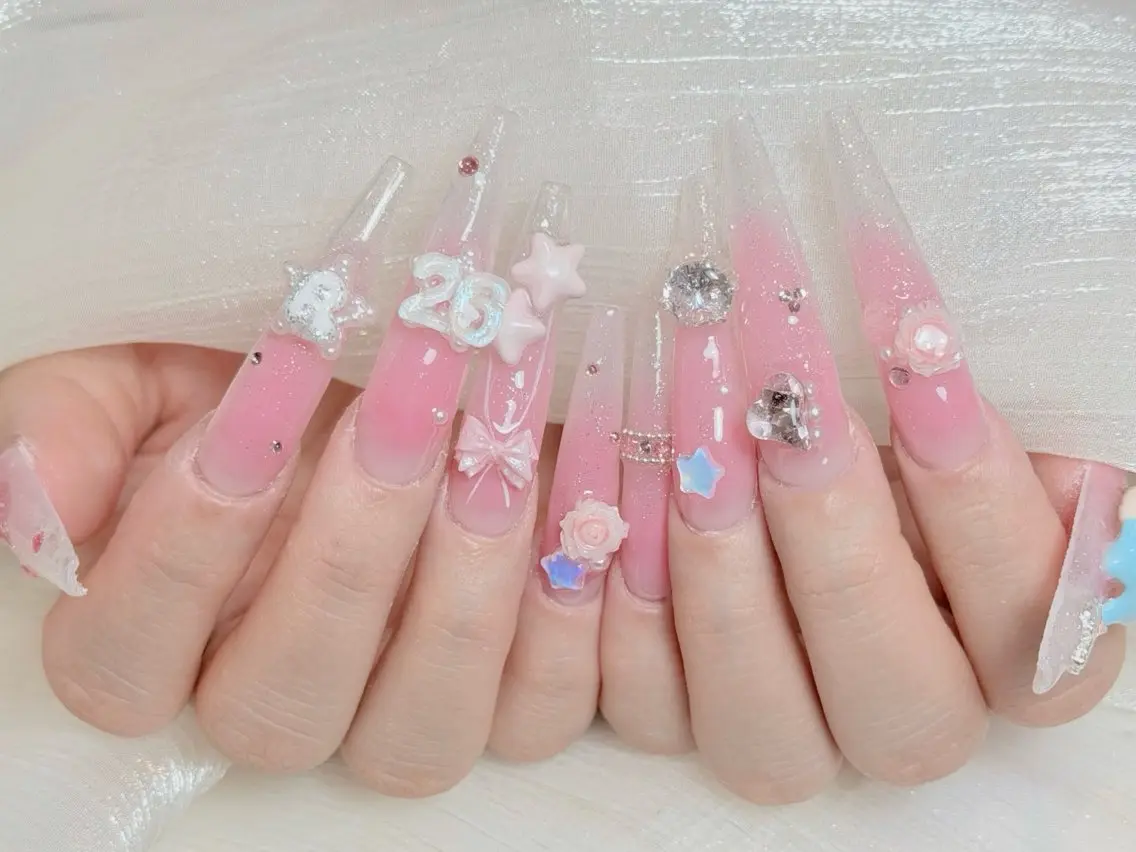 ネイル ジェルネイル 韓国ネイル ロングネイル 持ち込み パラジェル ハンドネイル Luci Nail Shinokuboのネイルデザイン