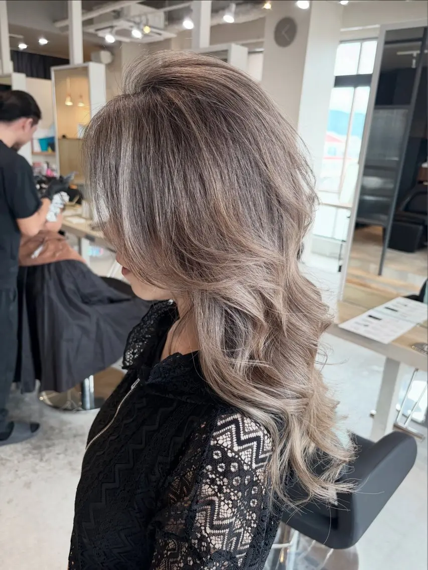 ロング レイヤーカット HIRO ✂︎のヘアスタイル