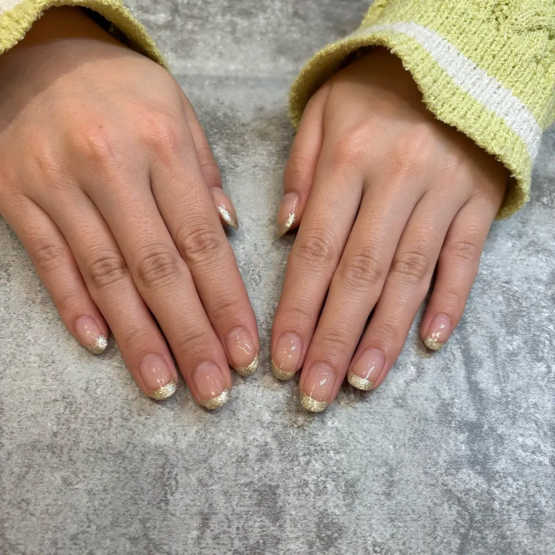 ネイル フレンチネイル ラメ(グリッター) 齋藤 安莉のネイルデザイン