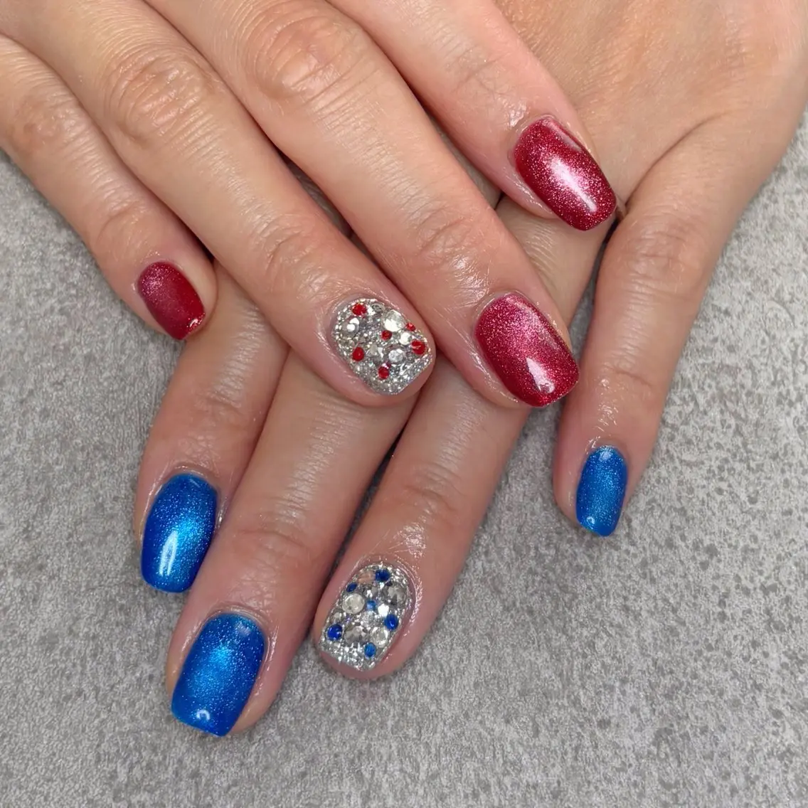 ネイル ハンドネイル nailroom DIASOMNIAのネイルデザイン
