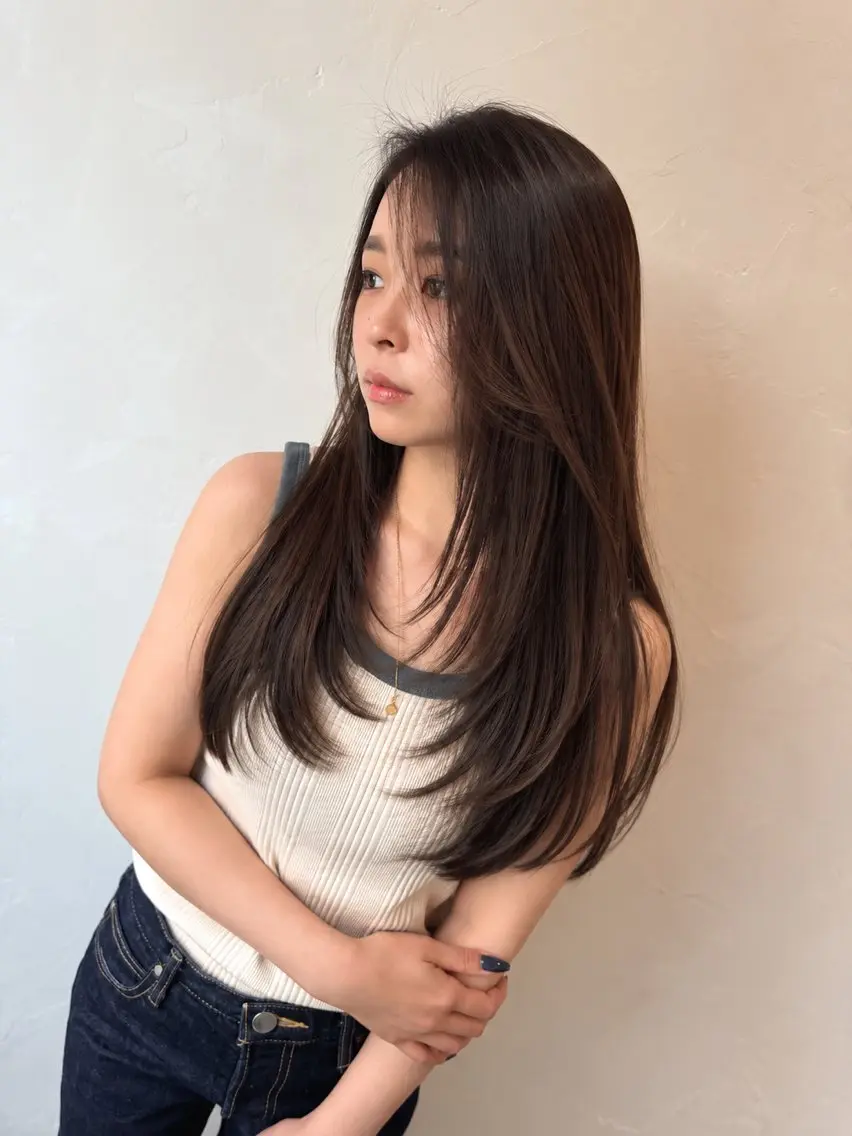 ロング レイヤーカット ヘアーサロン アルカンシエルのヘアスタイル